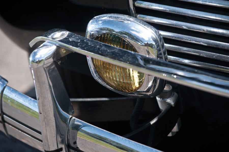  Chevrolet Special DeLuxe Convertible Coupe 1940 года  (фото 39 из 52)